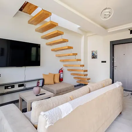 Villa 4 *